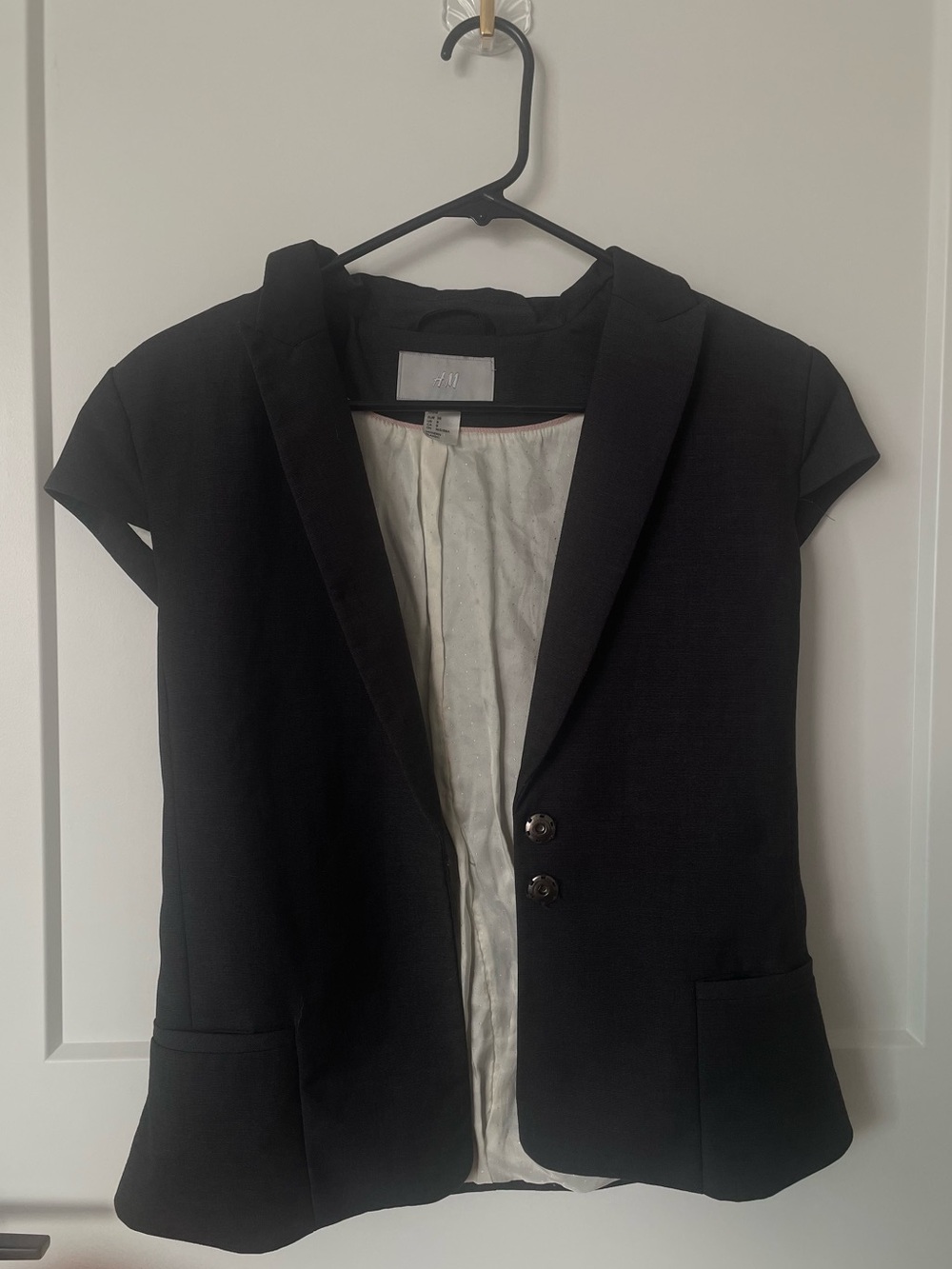 H&M Black Short-Sleeve Notch Lapel Blazer Jacket